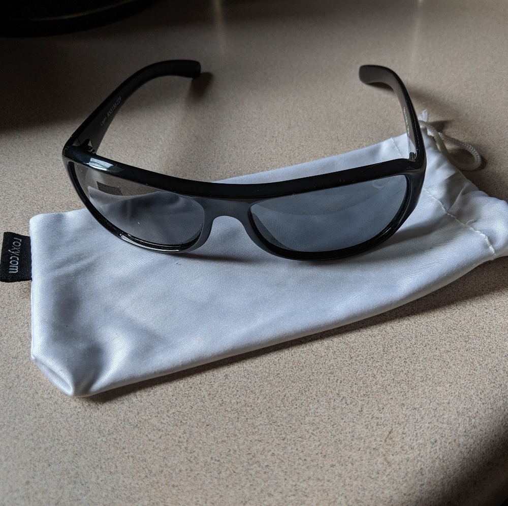 Roxy Laguna sunglasses